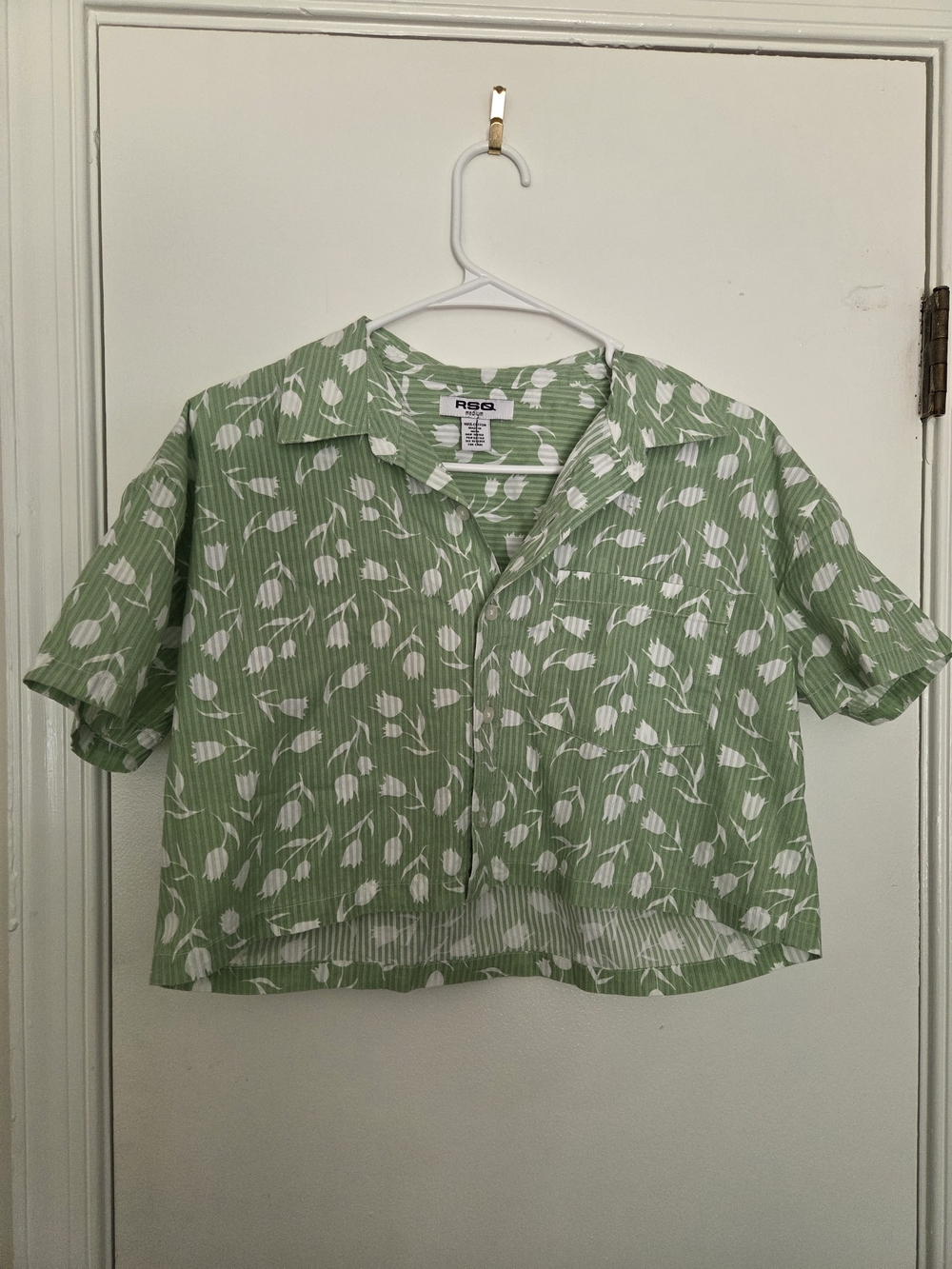 RSQ Light Green Floral Cropped Button-Up Shirt 100% Cotton S-M - Picture 3 of 5